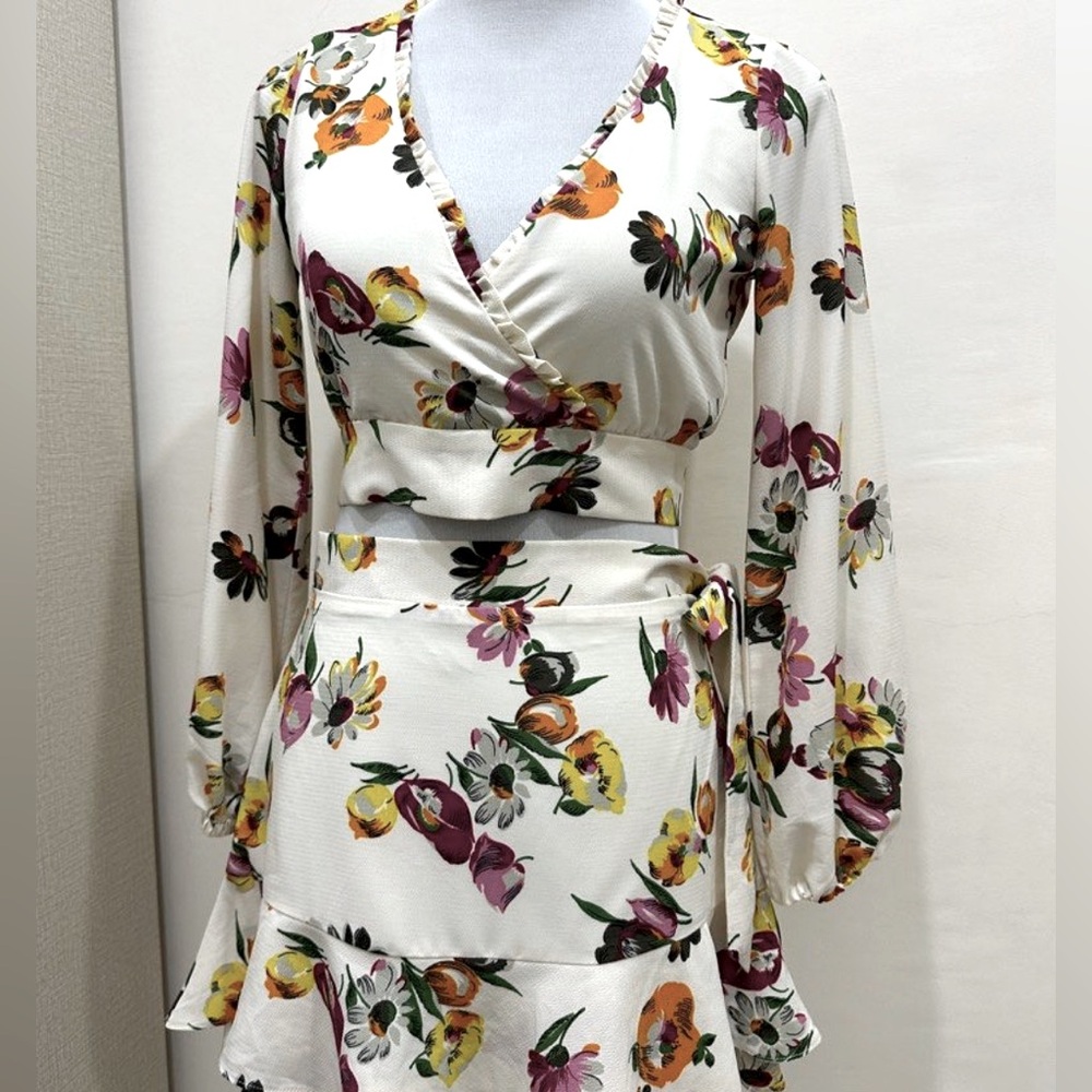 Zara floral two piece set. Never worn with tags.